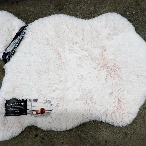 Precious Tails Black Level de Luxe Dog Mat - Picture 3 of 12